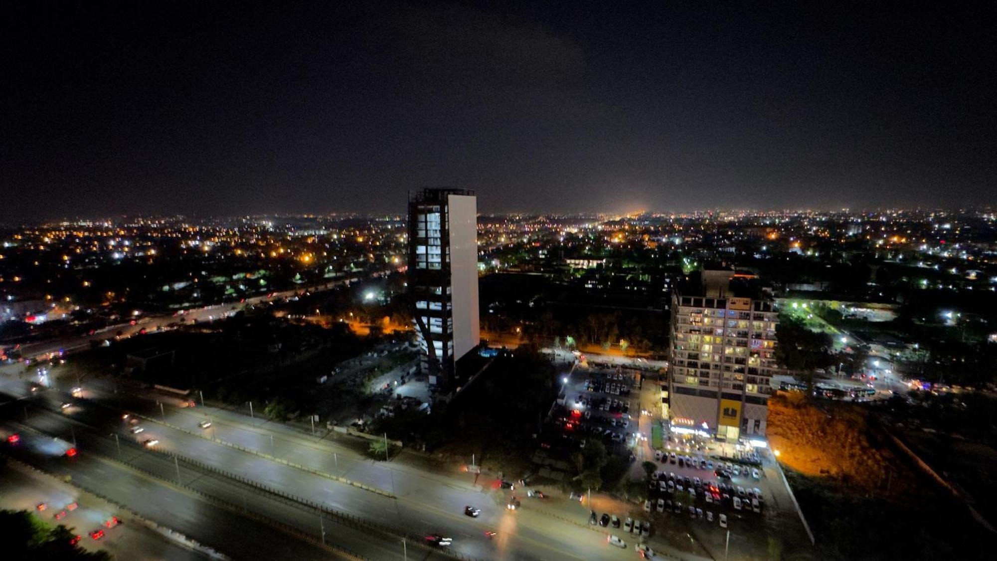 Centaurus Apartments イスラマバード エクステリア 写真