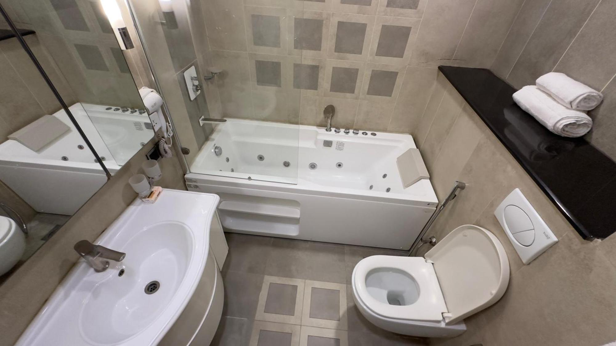 Centaurus Apartments イスラマバード エクステリア 写真