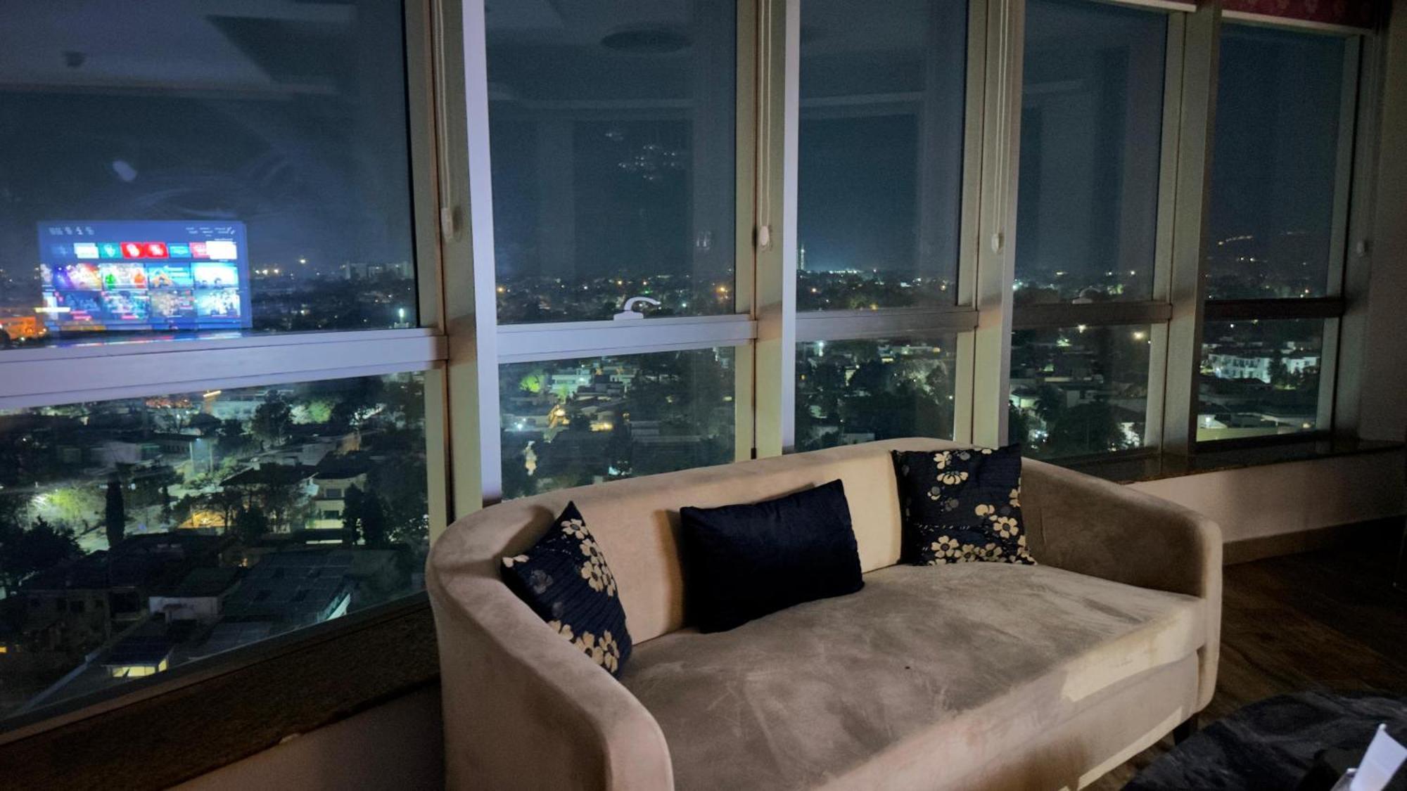 Centaurus Apartments イスラマバード エクステリア 写真