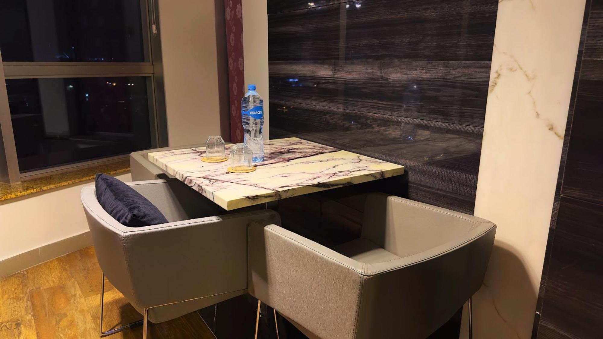Centaurus Apartments イスラマバード エクステリア 写真
